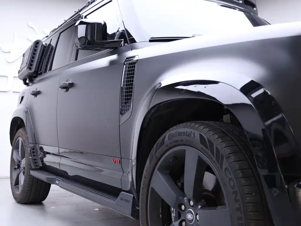 Land Rover Defender — миниатюра 10