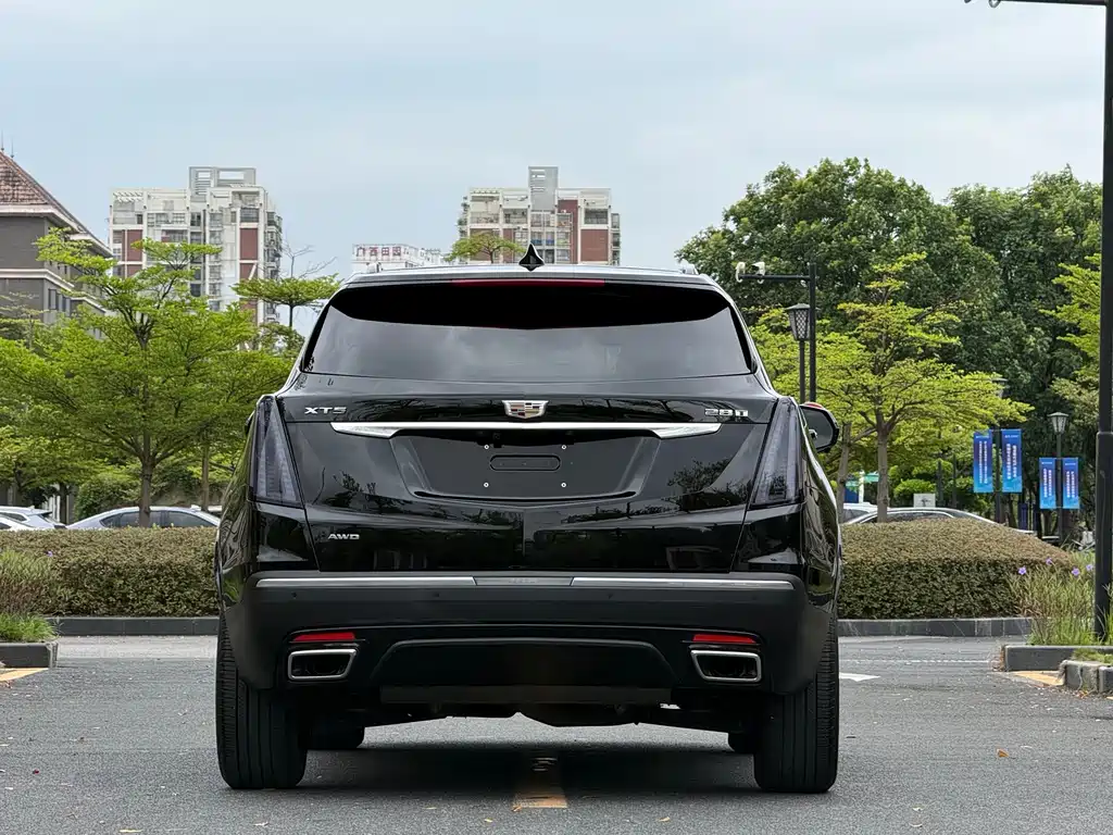 Cadillac XT5 — миниатюра 6
