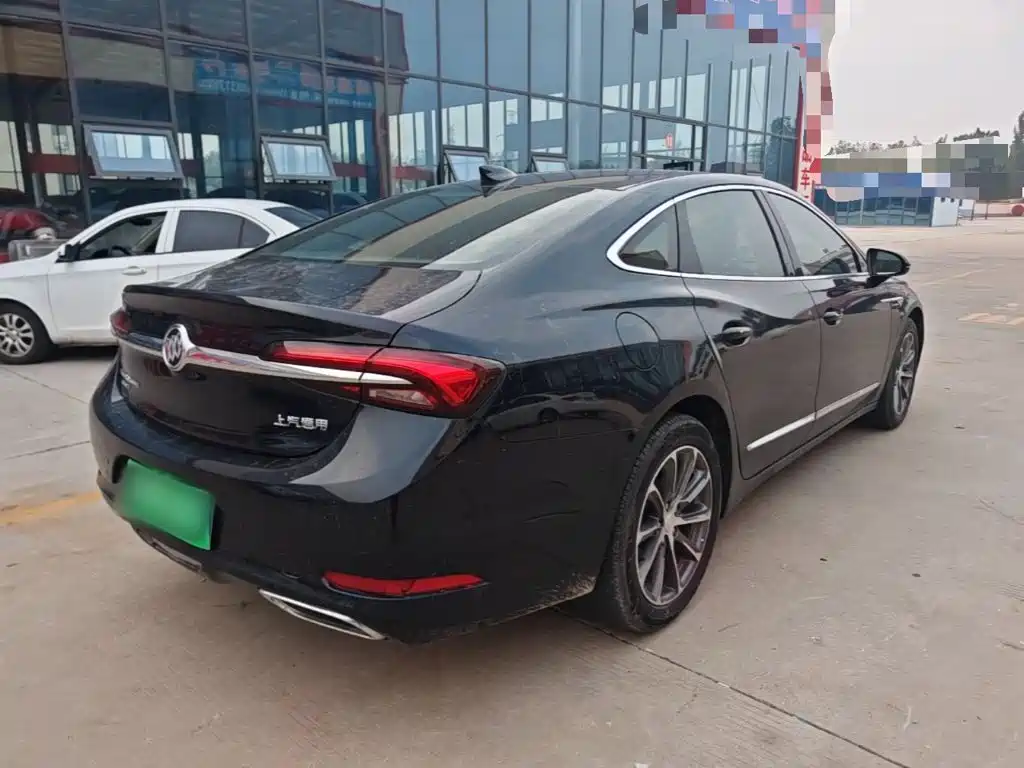 Buick LaCrosse — миниатюра 7