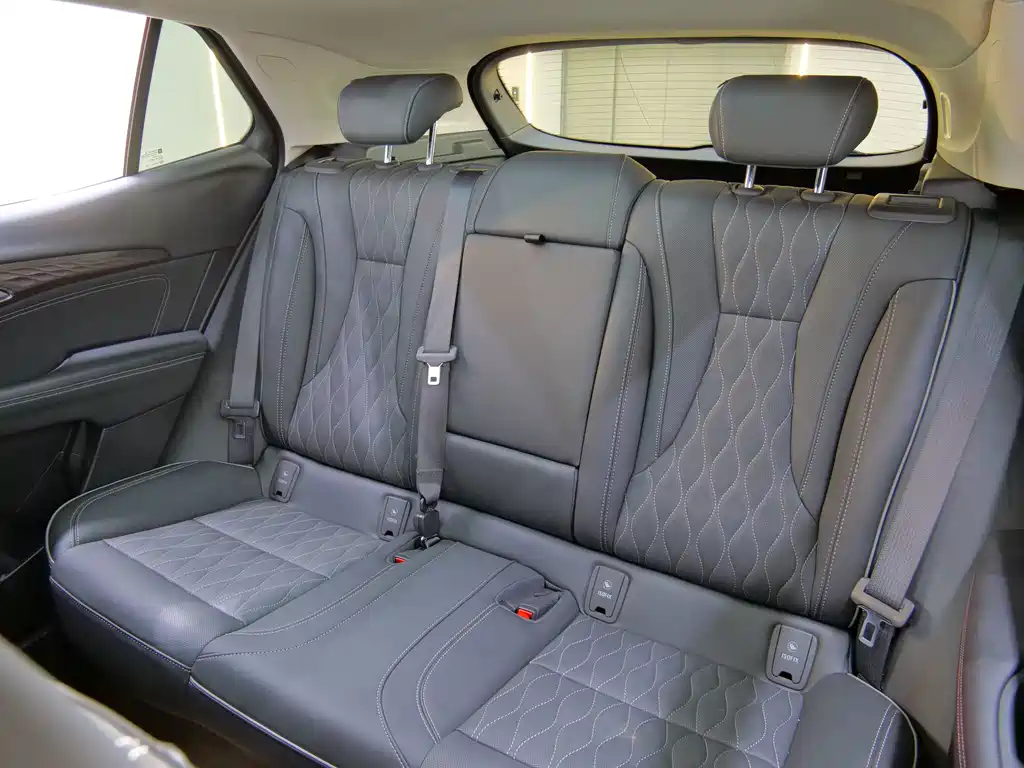 Buick Envision S — миниатюра 11