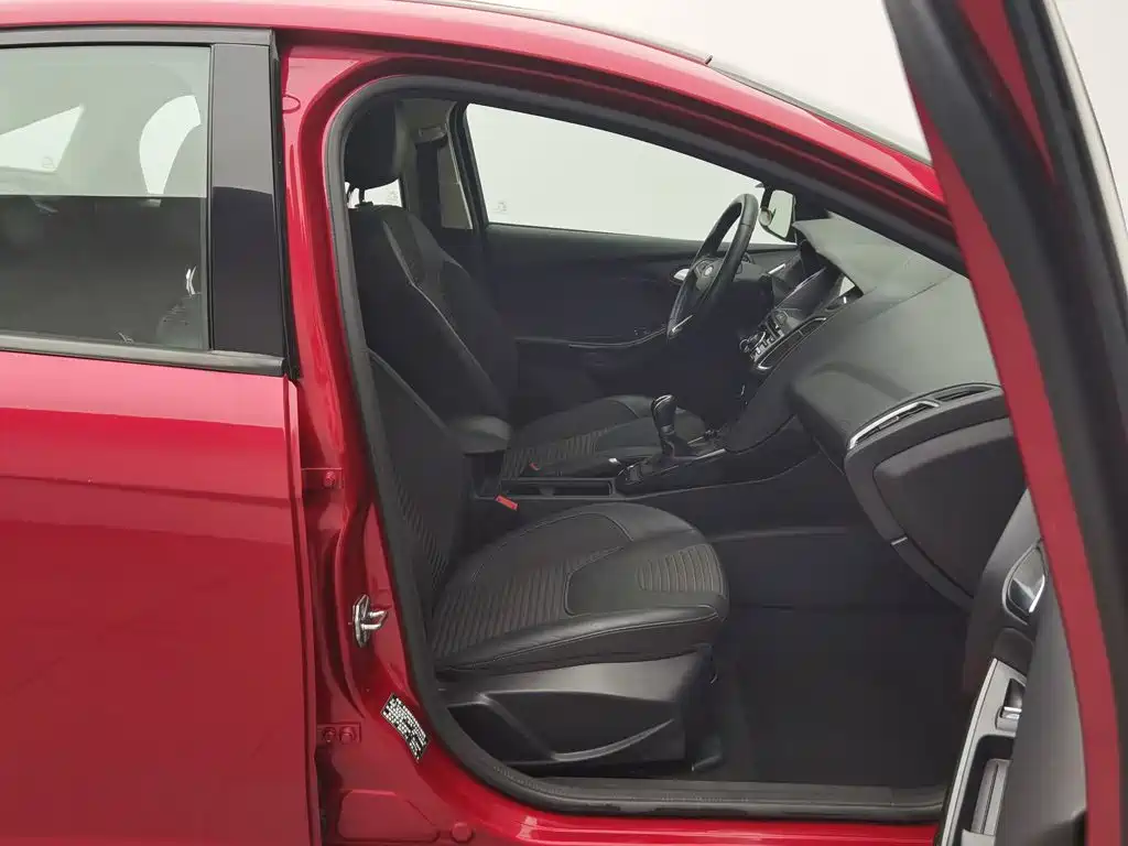 Ford Focus — миниатюра 23