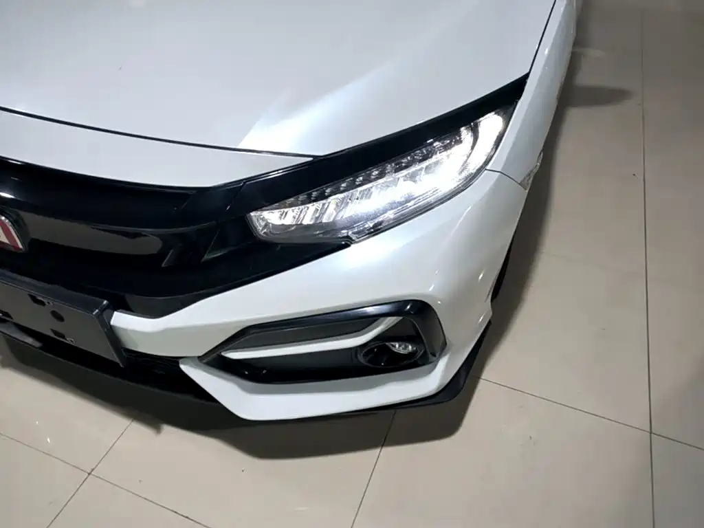 Honda Civic — миниатюра 24