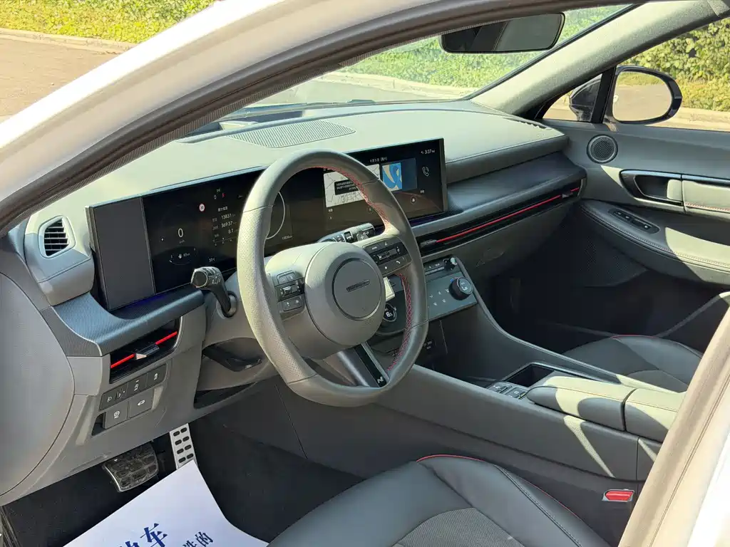 Hyundai Sonata — миниатюра 7