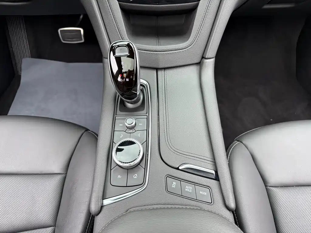 Cadillac XT5 — миниатюра 17
