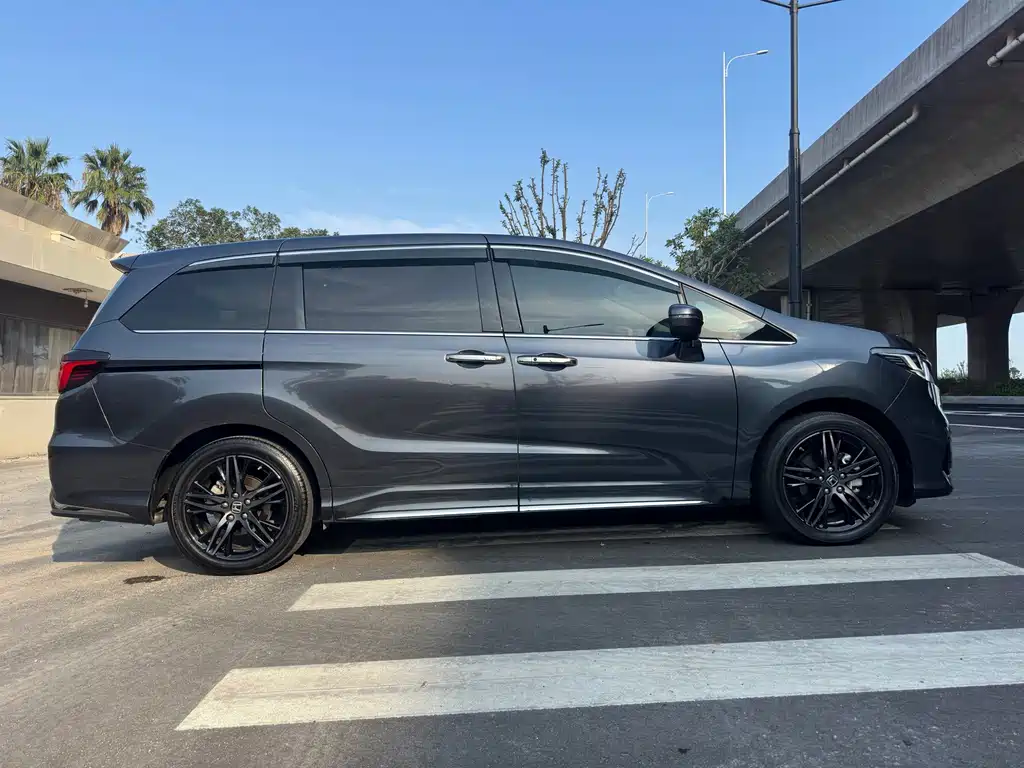 Honda Odyssey — миниатюра 4