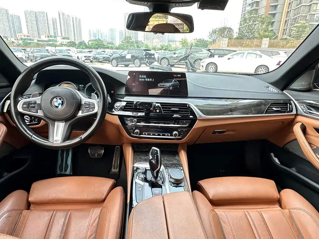 BMW 5 Series (Import) — миниатюра 7