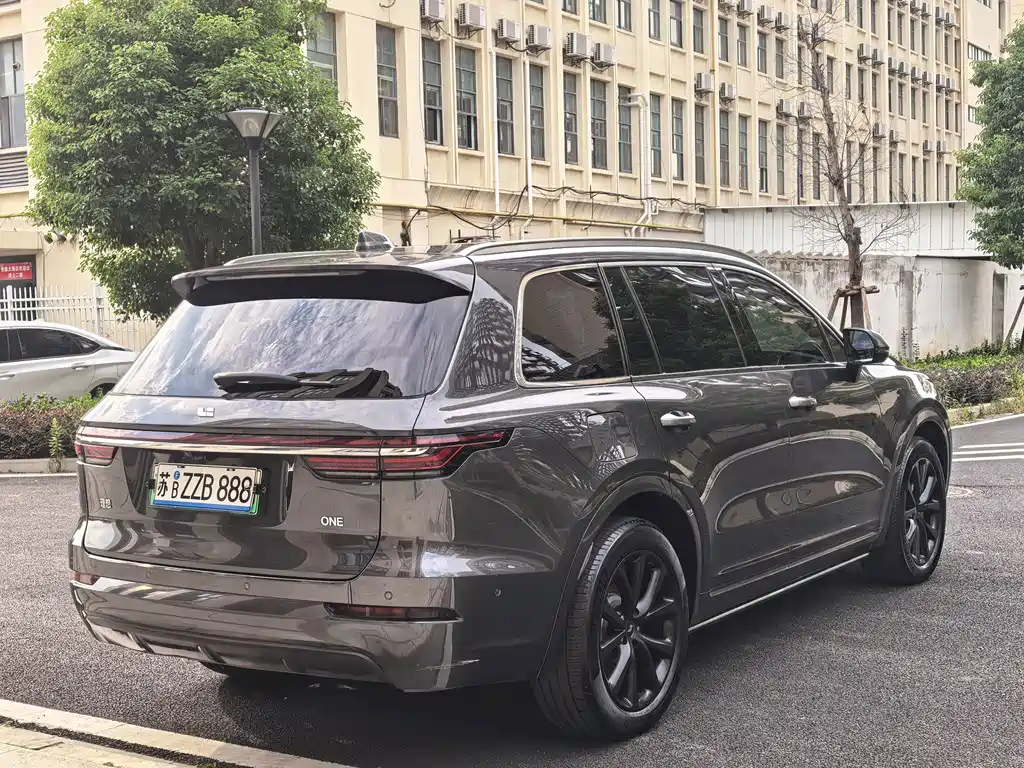Li Auto Li ONE — миниатюра 4