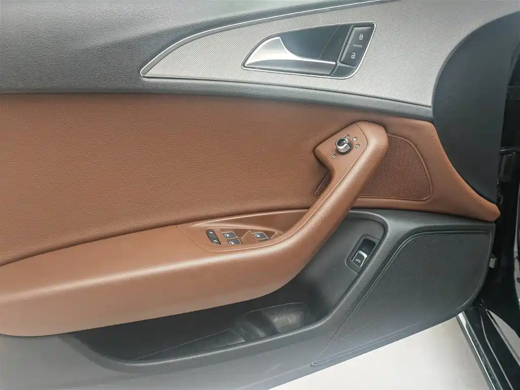 Audi A6L — миниатюра 12