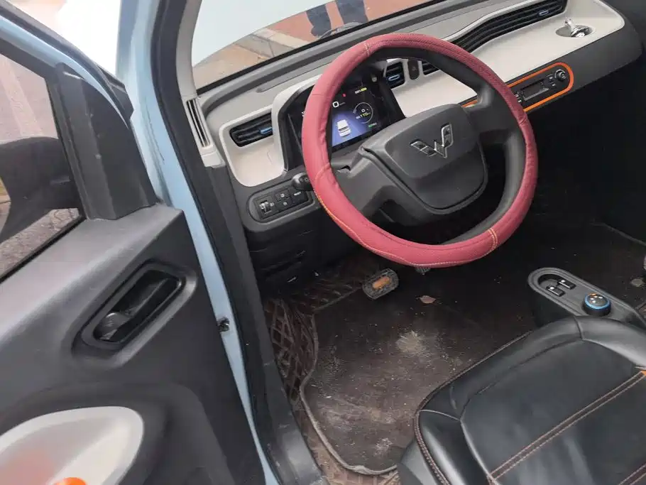 Wuling MINIEV — миниатюра 9
