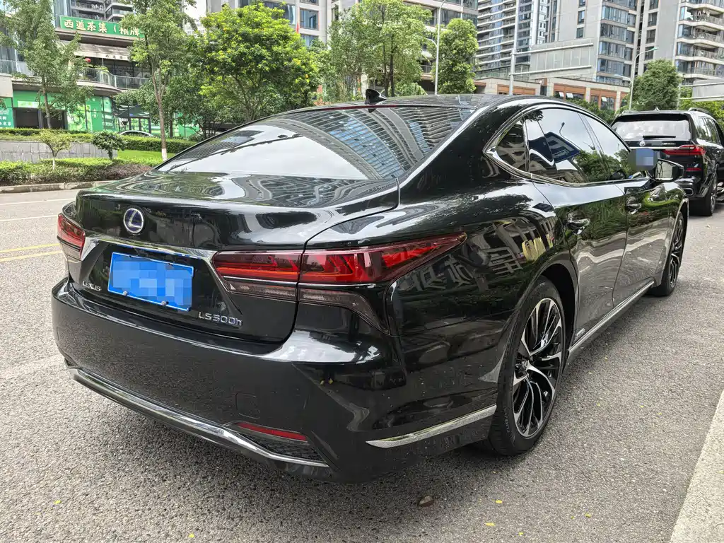 Lexus LS 2021 500h Executive