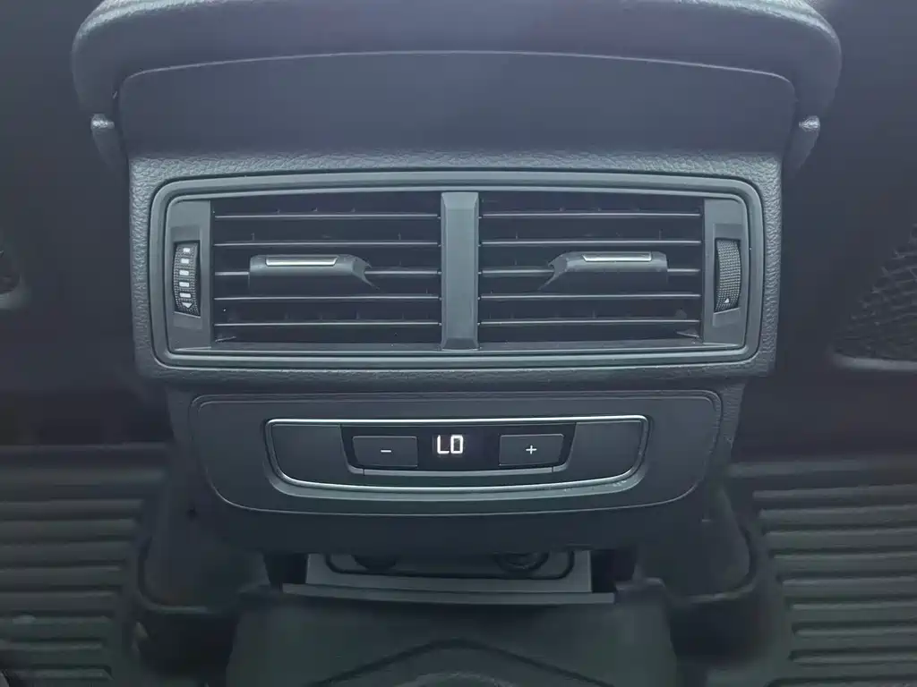 Audi Q7 — миниатюра 18