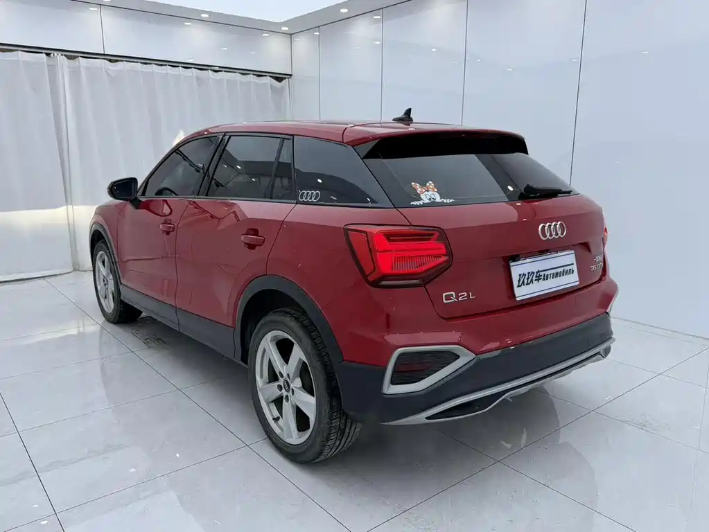 Audi Q2L — миниатюра 6