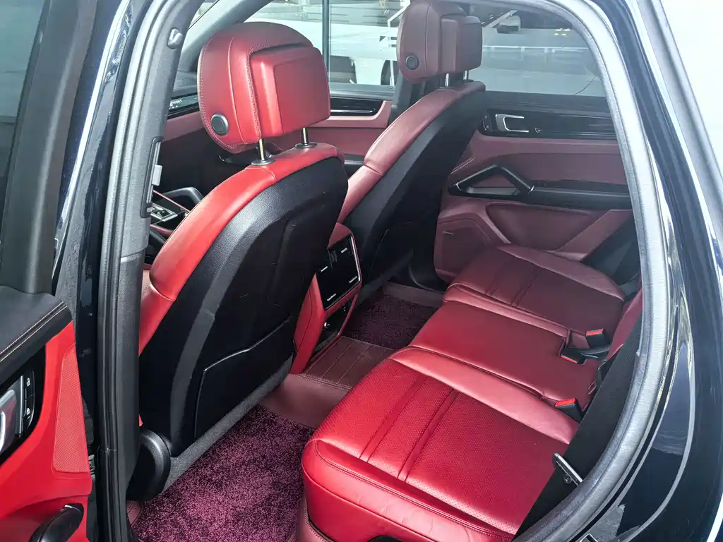 Porsche Cayenne Hybrid — миниатюра 6
