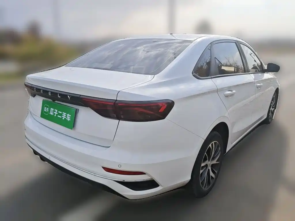 Geely Emgrand — миниатюра 4