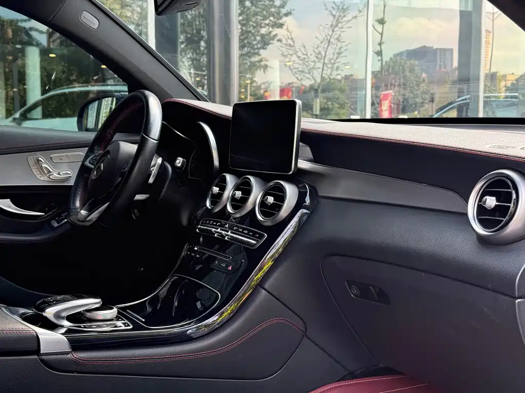 Mercedes-Benz GLC Coupe AMG — миниатюра 27