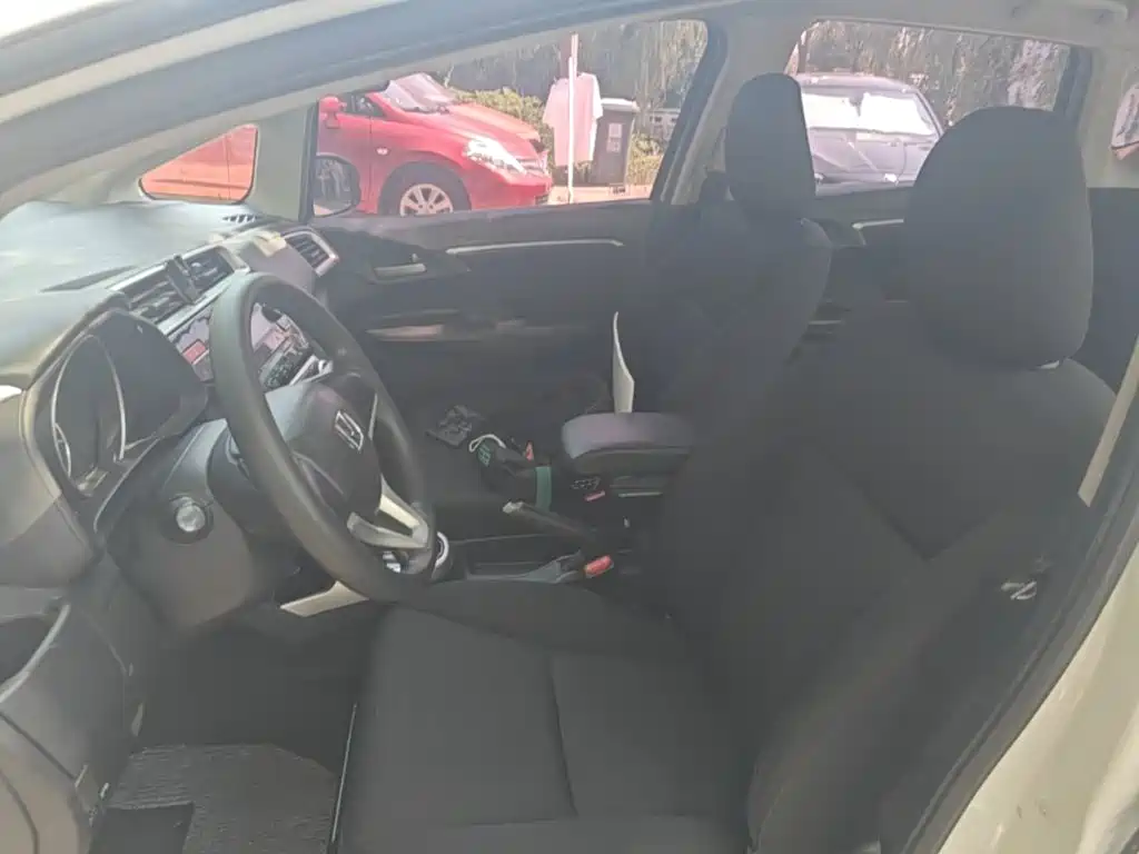 Honda Fit — миниатюра 15