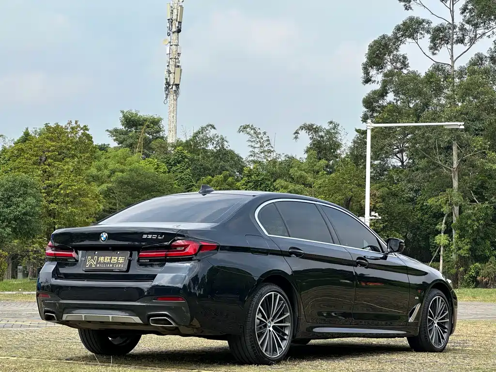 BMW 5 Series — миниатюра 6