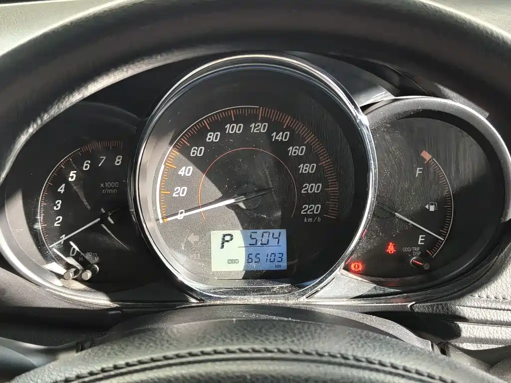 Toyota Yaris L — миниатюра 9