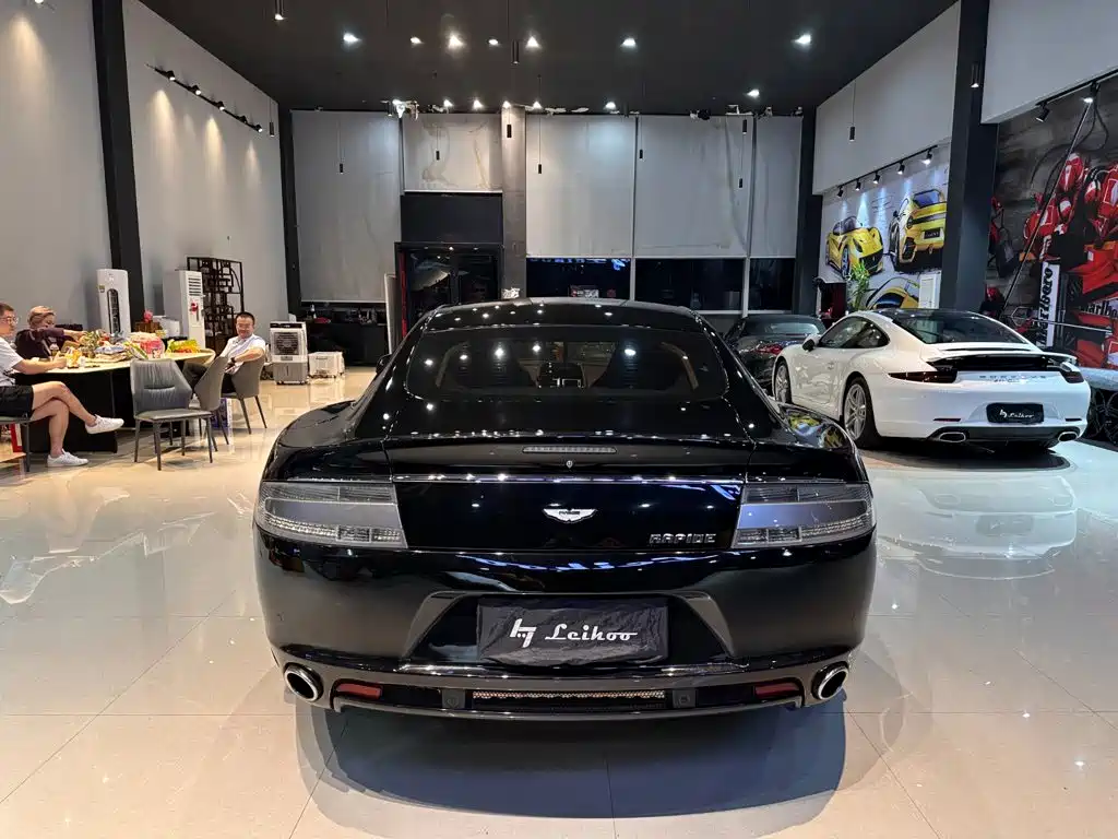 Aston Martin Rapide — миниатюра 6