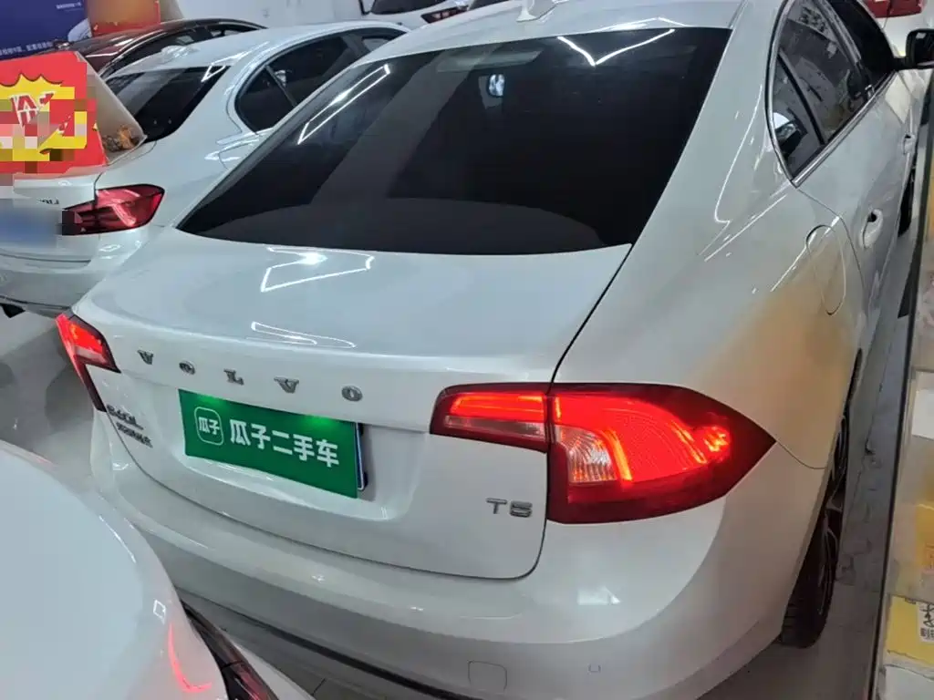 Volvo S60 — миниатюра 6