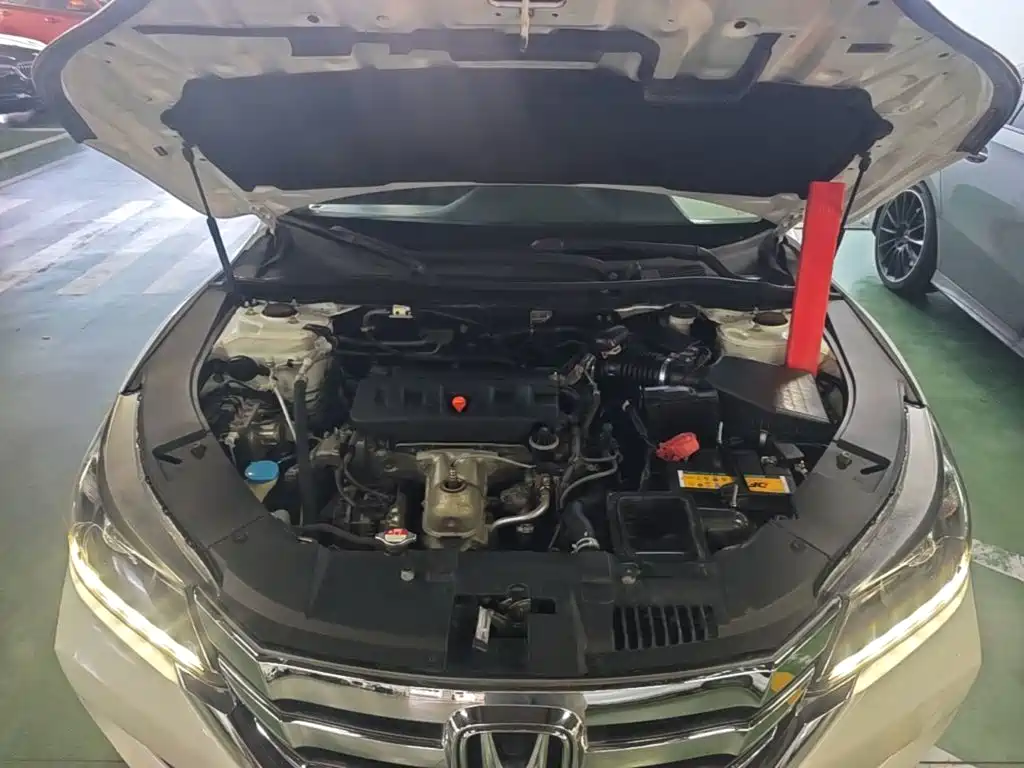 Honda Accord — миниатюра 20