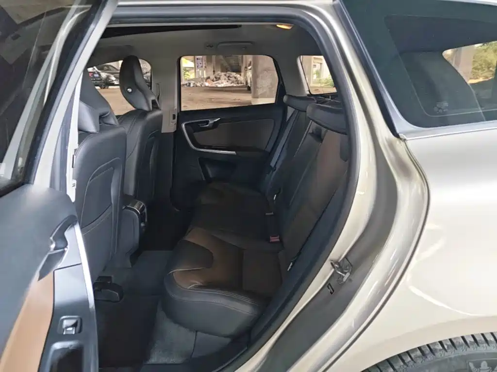 Volvo XC60 — миниатюра 17