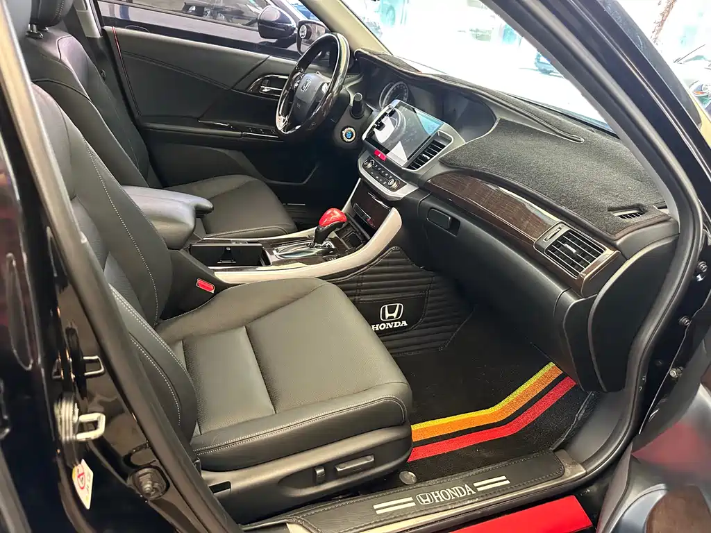 Honda Accord 2015 2.0L LXS Elite