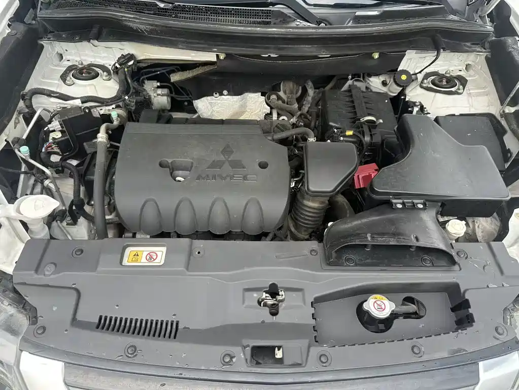 Mitsubishi Outlander — миниатюра 26