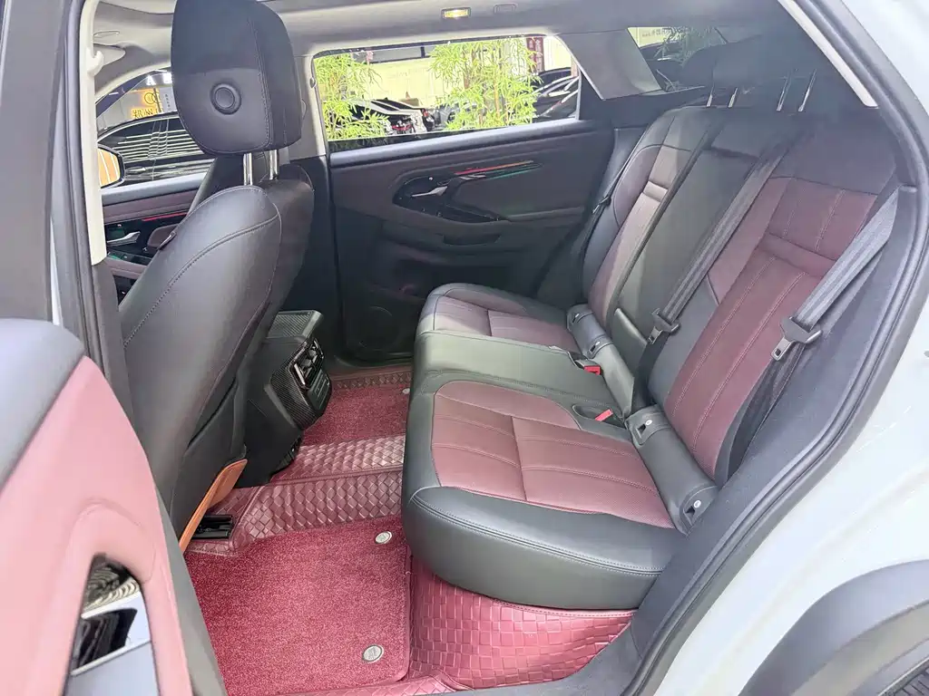 Land Rover Evoque PHEV — миниатюра 11