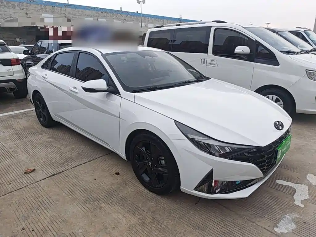 Hyundai Elantra — миниатюра 4