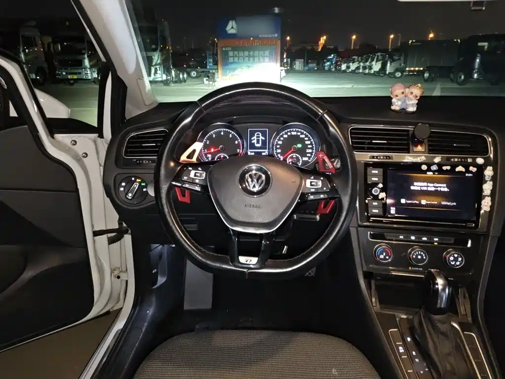 Volkswagen Golf — миниатюра 11