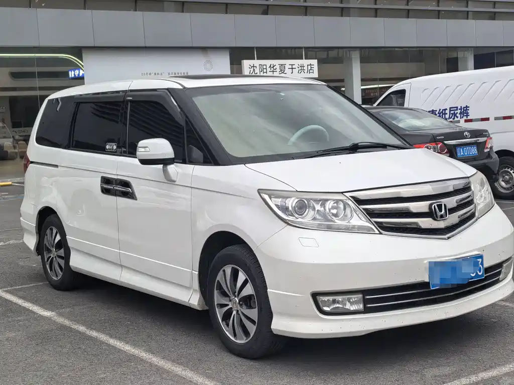 Honda Elysion 2015