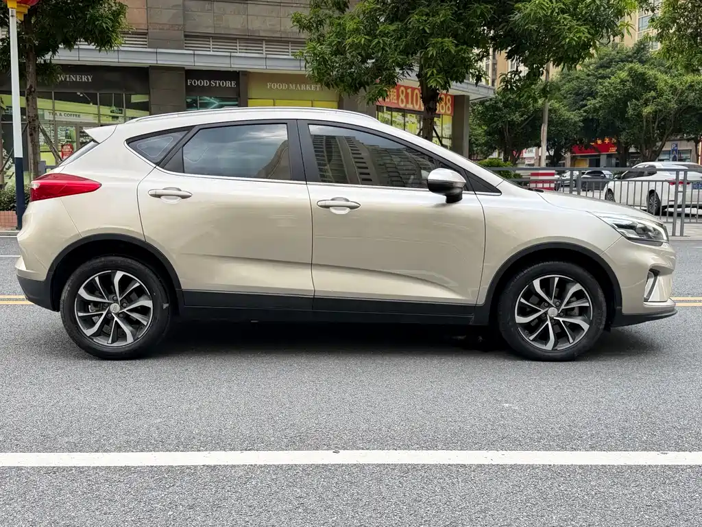 Geely Emgrand GS — миниатюра 11