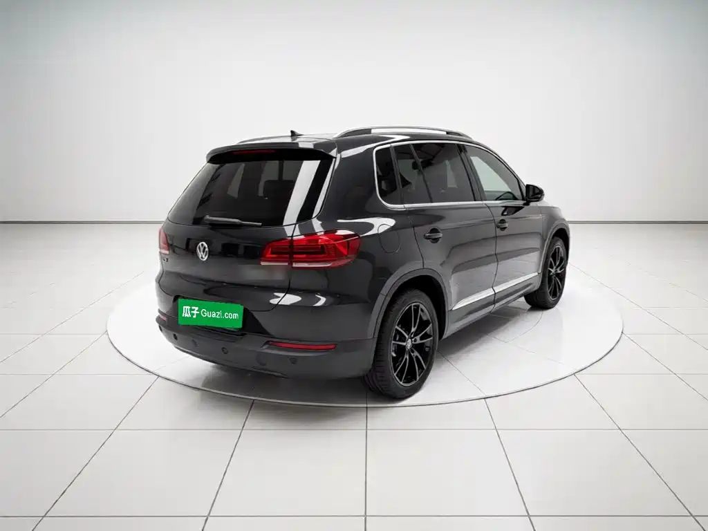Volkswagen Tiguan — миниатюра 6