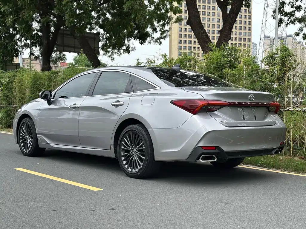 Toyota Avalon — миниатюра 23