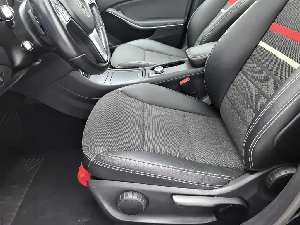 Mercedes-Benz A-Class (Import) — миниатюра 20