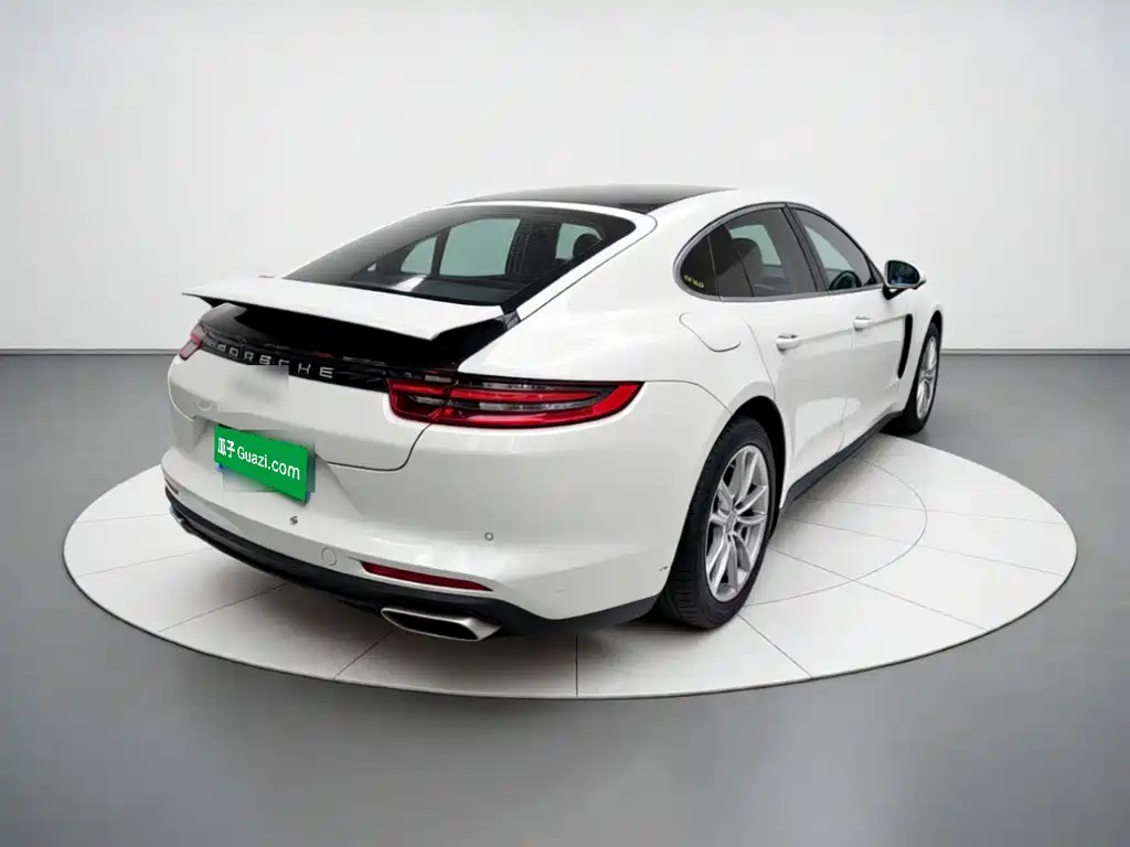 Porsche Panamera — миниатюра 4