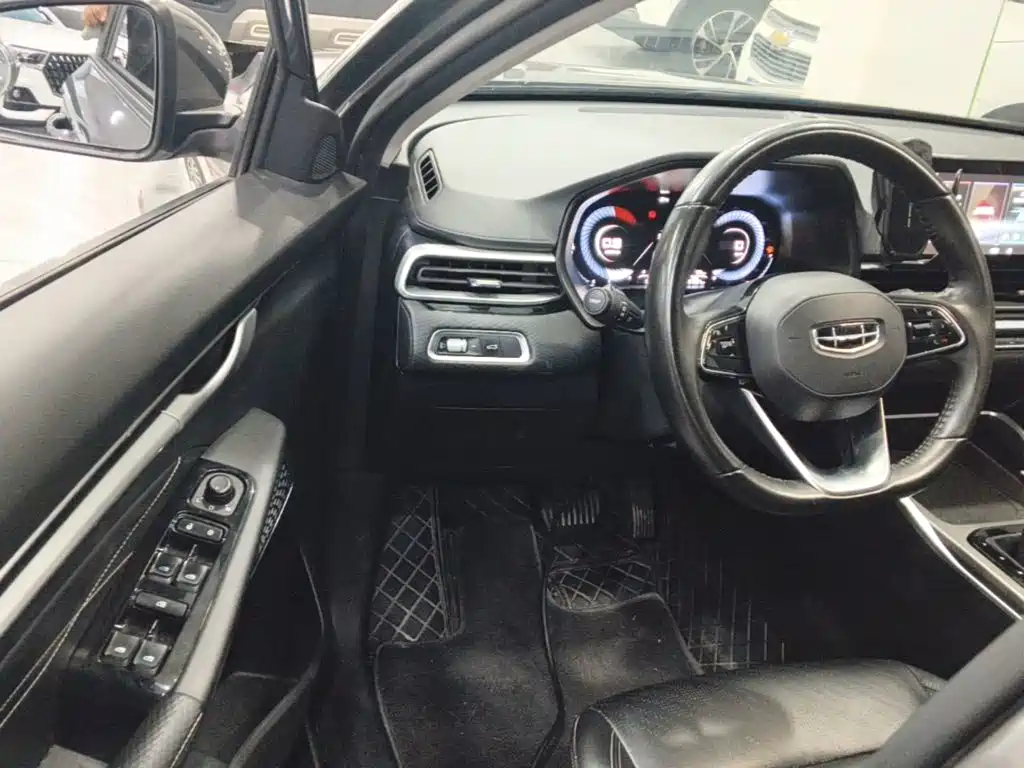 Geely Emgrand — миниатюра 16