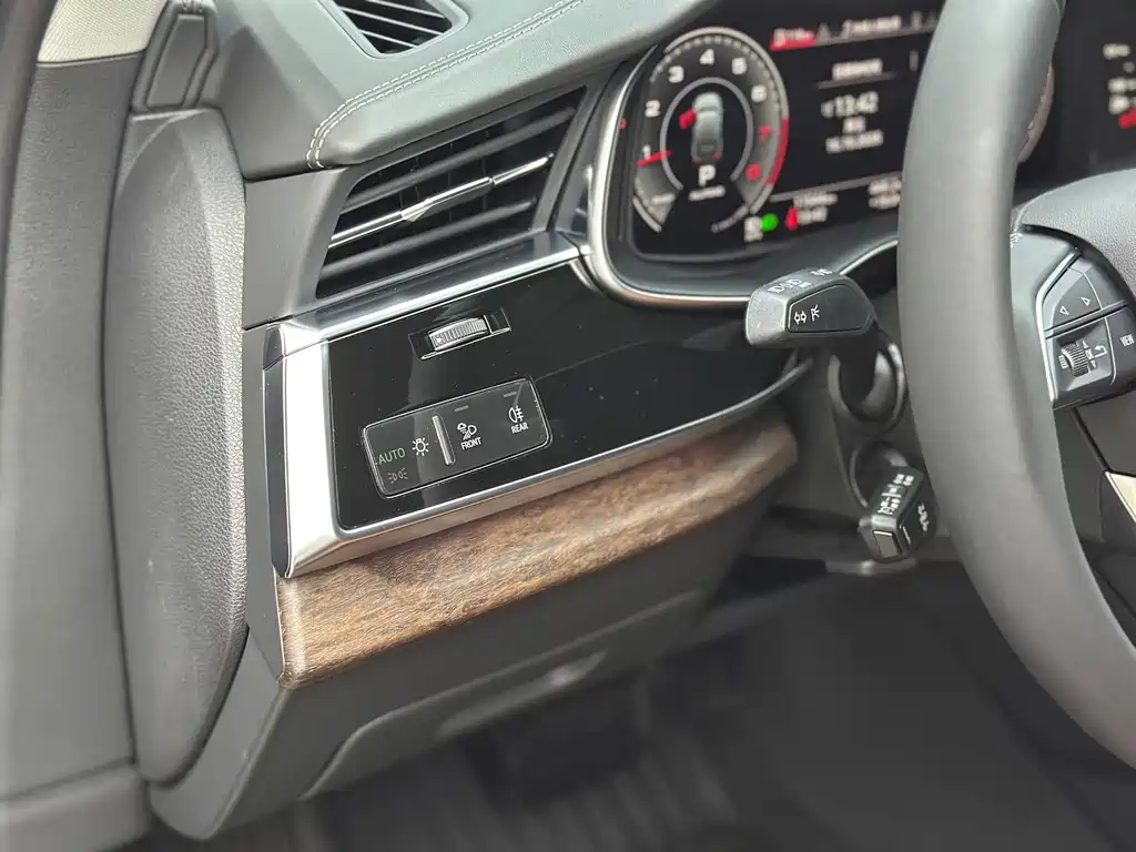 Audi Q7 — миниатюра 18