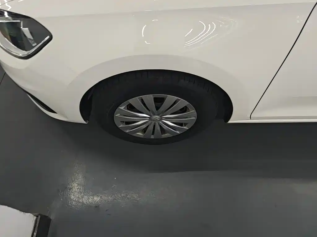 Volkswagen Santana — миниатюра 23