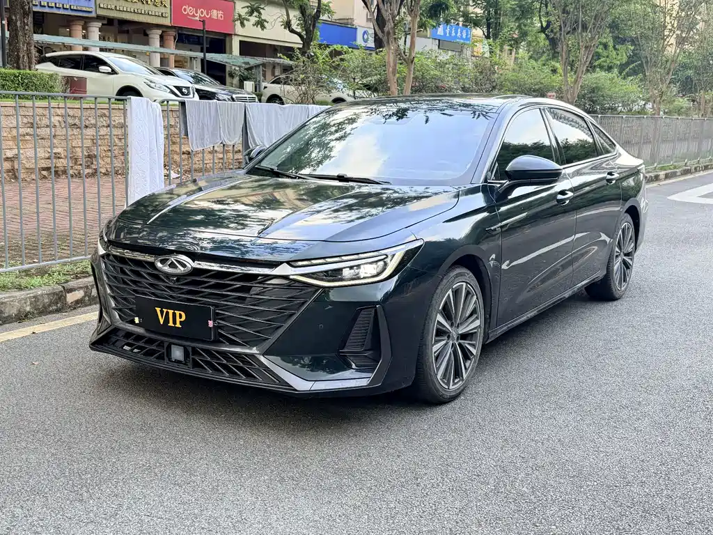 Chery Arrizo 8