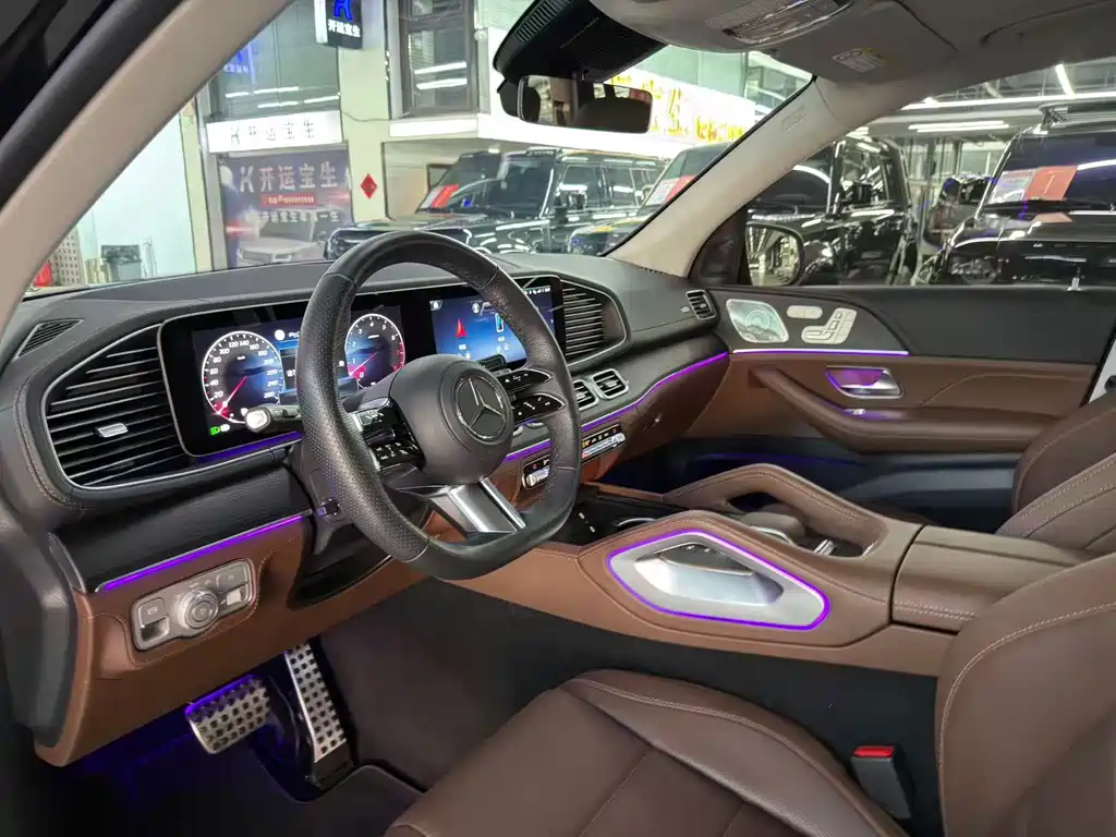 Mercedes-Benz GLS — миниатюра 9