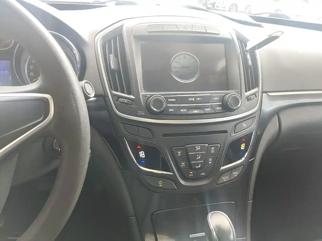 Buick Regal — миниатюра 13