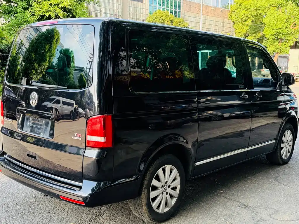 Volkswagen Multivan — миниатюра 14