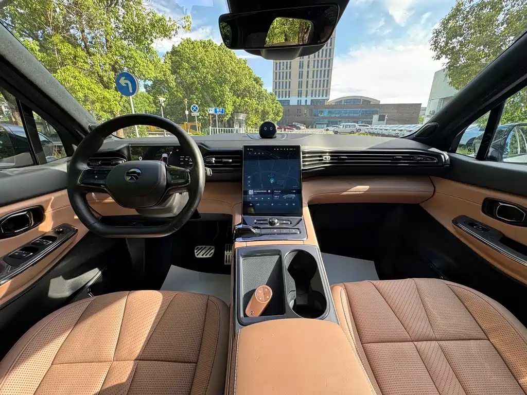 NIO ES8 — миниатюра 15