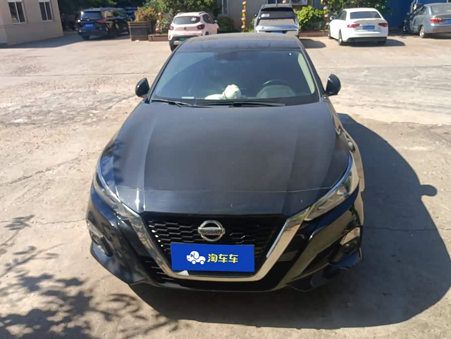 Nissan Teana 2.0 л 2023 г. Чёрный, пробег 34600 км