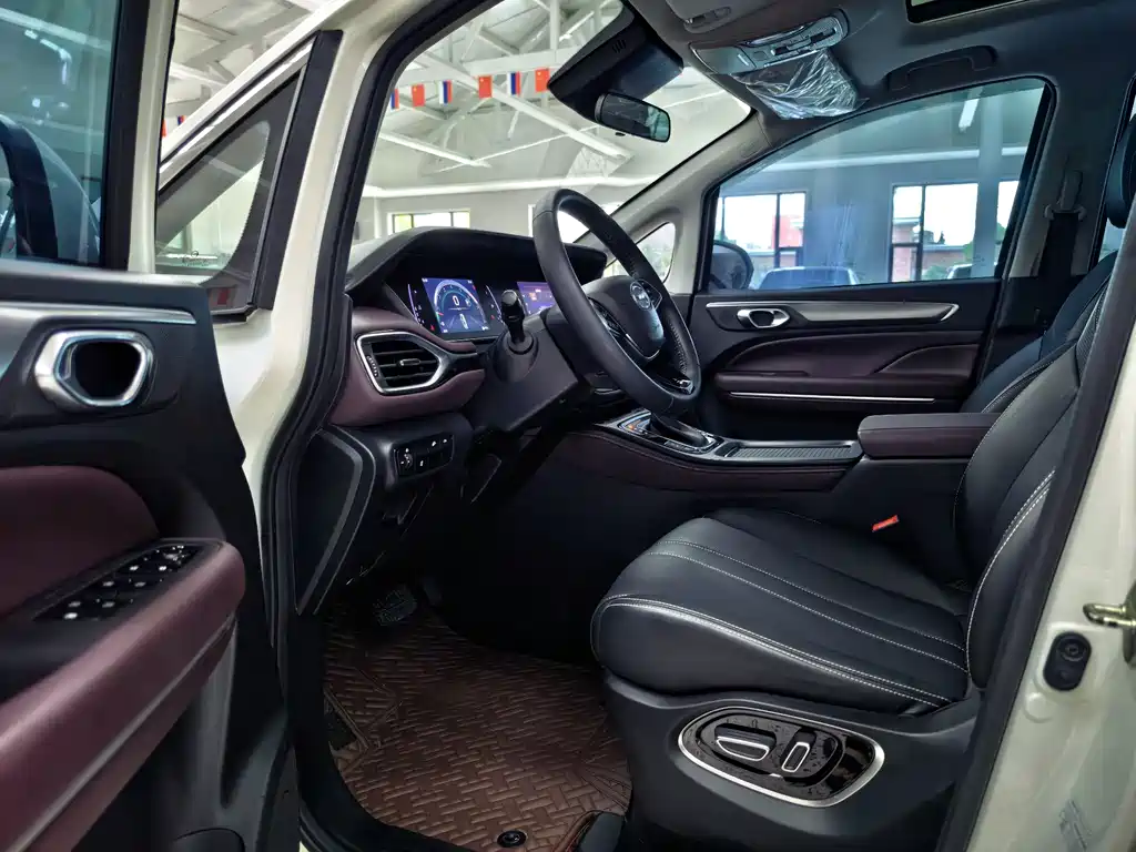 GAC M6 2021 PRO 270T DCT Luxury