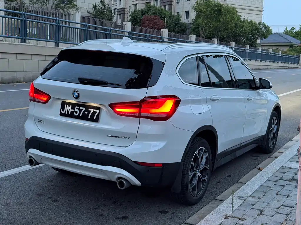 BMW X1 — миниатюра 9