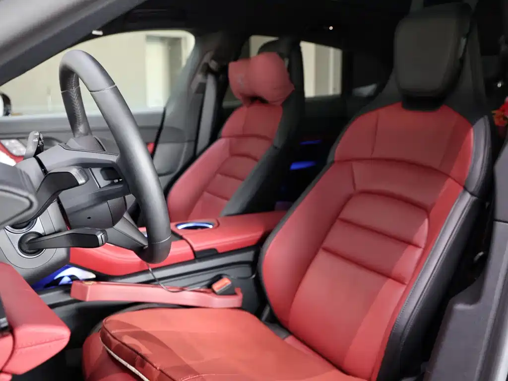 Porsche Taycan — миниатюра 9