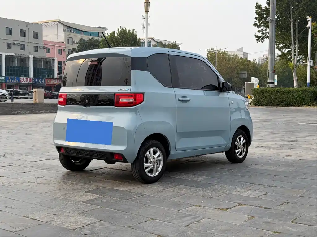 Wuling MINIEV — миниатюра 4